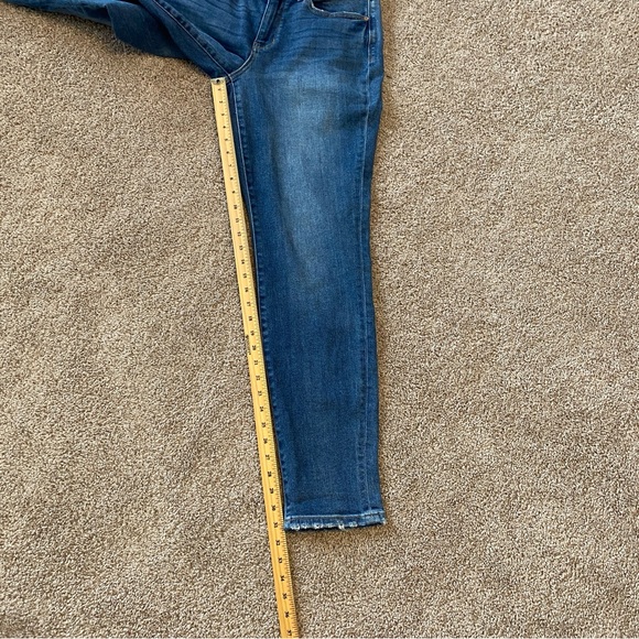 Judy Blue Mid Rise Vintage Wash Boyfriend Jeans Size 7|28 - Picture 16 of 16